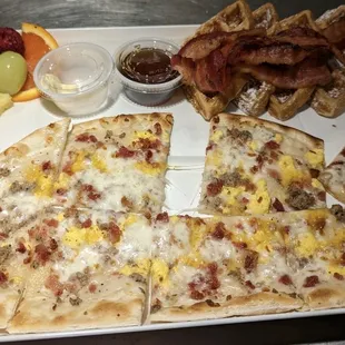 Sunday Brunch with the best breakfast pizza