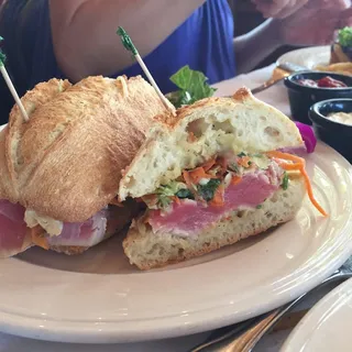 Ahi Sandwich*