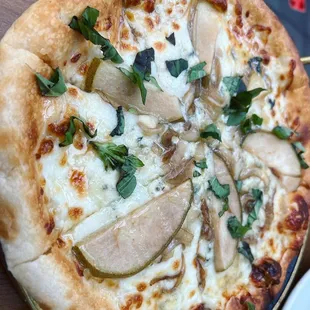 Pear Gorgonzola Pizza