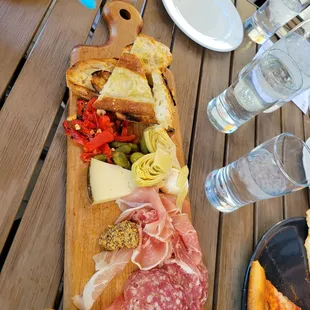CRU Food & Wine