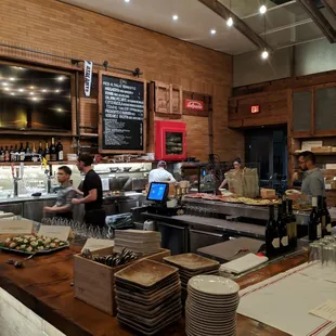 sushi and sashimi, interior