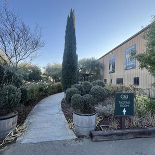 Entrance from the parking area