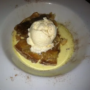 Walnut Crusted Apple Pie