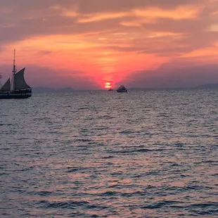 Santorini Sunset boat tour