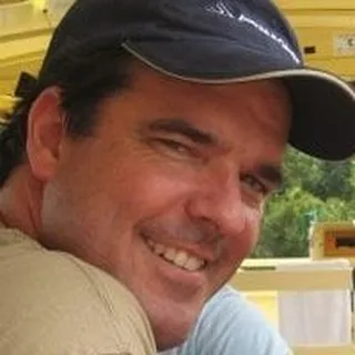 Chris R.