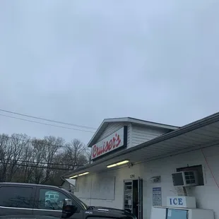 he outside of the restaurant