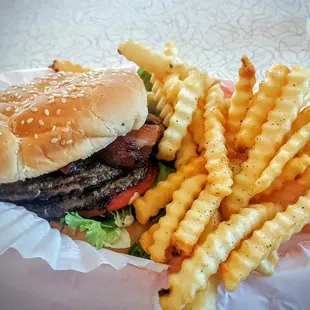 Double bacon burger with frys