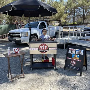 Big or small, Cruisin Creams can service them all! Pictured is our &quot;Mini Cart&quot; for those smaller events!