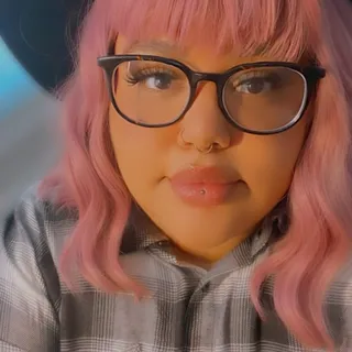 Chloe H.