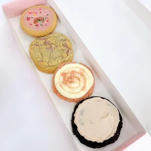 Box of 4 IG: @ada.foodie