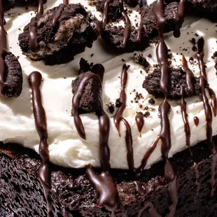 3/3/25 - 3/8/25: Cookies &amp; Cream Brownie