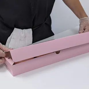 Pink long box it comes in if you order 4