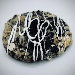Cookies and Cream Cookie