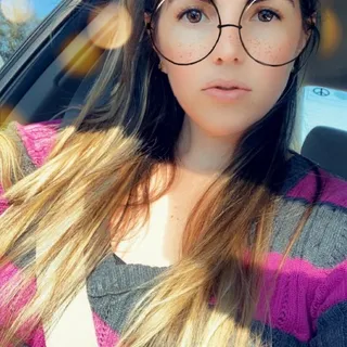 Victoria R.