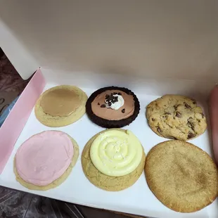 Pink lemonade, lemon cream, choco chip, snickerdoodle, and choco cream pie