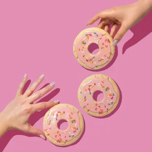 3/3/25 - 3/8/25: Frosted Strawberry ft Pop-Tarts