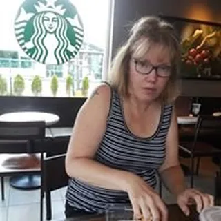Joanne R.