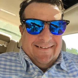 Mike M.
