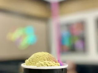 Charlie’s Bakery & Creamery