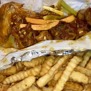 Full wings &amp; fries