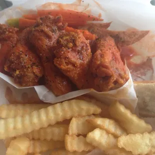 5 piece combo hot with lemon pepper on top