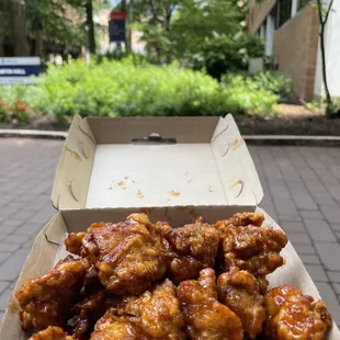 Sweet chili spicy popcorn chicken, large