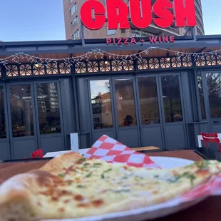 White garlic slice