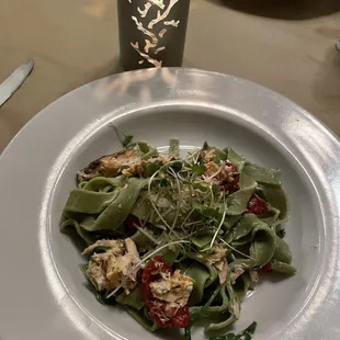 Smoked Salmon Pasta (no goat cheese cream)