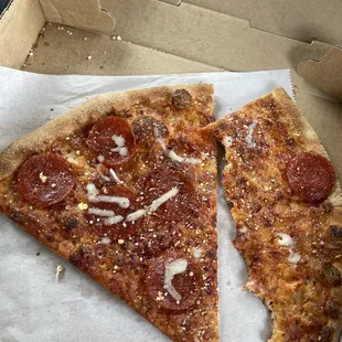 Pepperoni 2 Slices Pepperoni Combo