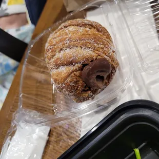 Chocolate cruffin