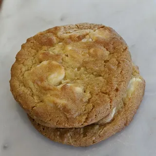 Fresh Baked Lemon Delight Cookies
