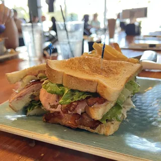 Crust Club Sandwich