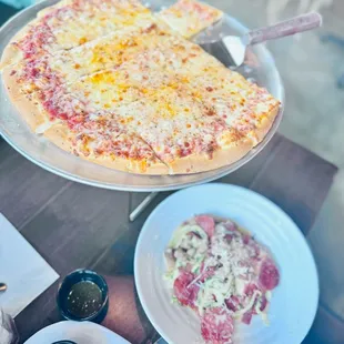 Cheese pizza and zucchini protein bowl