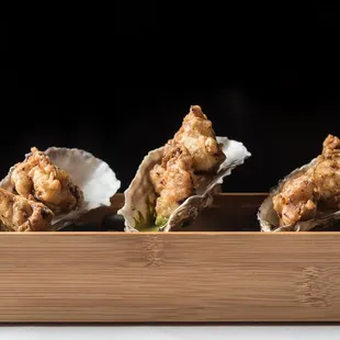 food, bbq wings, fried chicken wings, chicken wings and fried chicken, poultry, chicken wings, chicken, bbq chicken, fried chicken