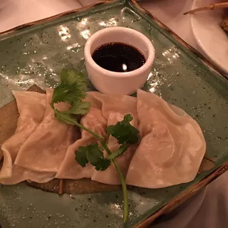Steamed Seafood Dumplings Plate