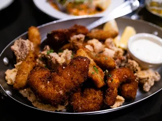 California Fish Market Restaurant