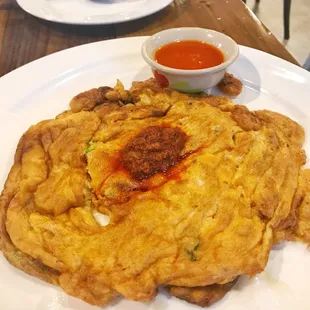 Thai Omelet with Crab Meat Sauce (ig: tmfoodies)