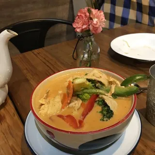 Massaman Curry with Chicken Thigh