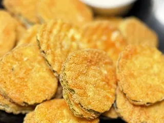 GCC Pizza Bar & Grill