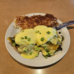 Pulled pork eggs benedict