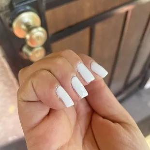 She filed the side gel off