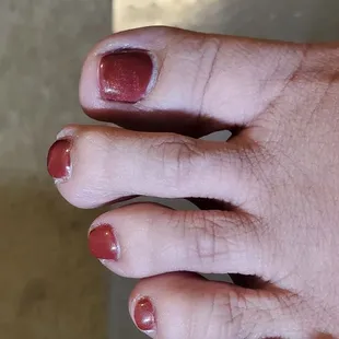 Very disappointed!!! The lady that did my pedicure is horrible. Super ugly. Don&apos;t even worth my money.