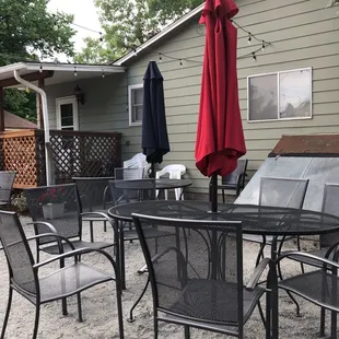 Nice outdoor seating.