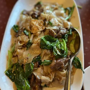 52. Pad See Ew - beef