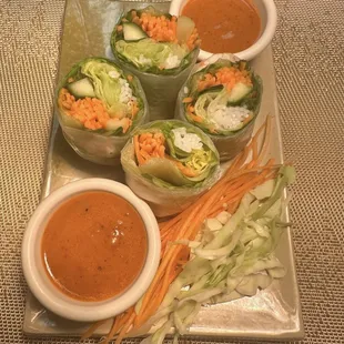 Summer Roll with Peanut Sauce