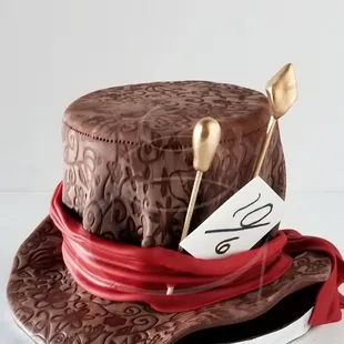 Mad Hatter centerpiece cake