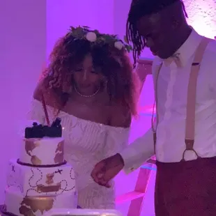 Crystal's Cake Creations wedding cake.