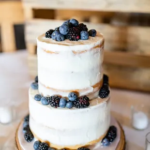 Berry semi-naked cake.