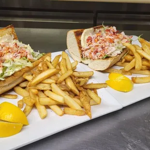 Lobster Roll &amp; Cajun French Fries