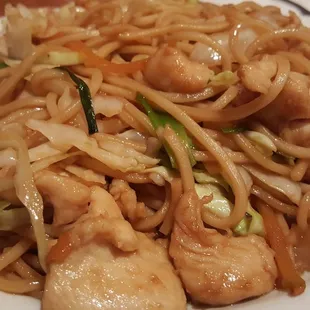 Chicken Lo-mein